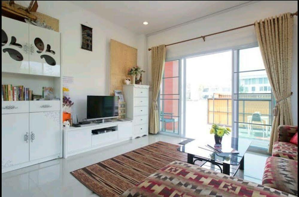 צ'יאנג מאי Orange Villa מראה חיצוני תמונה